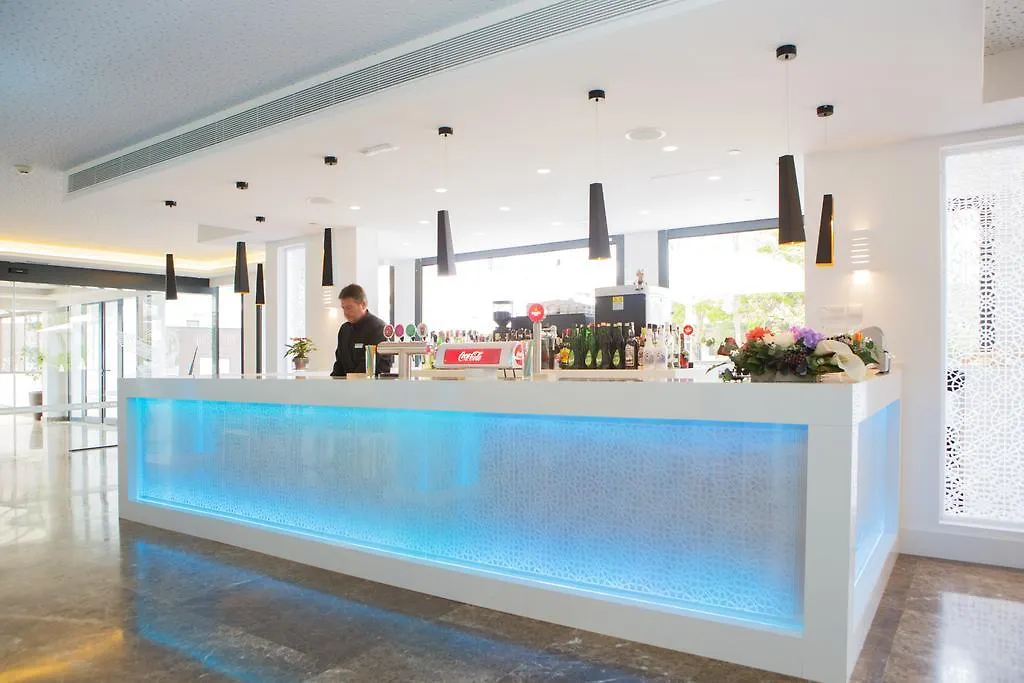 Hotel Luxor بلايا ذي بالما